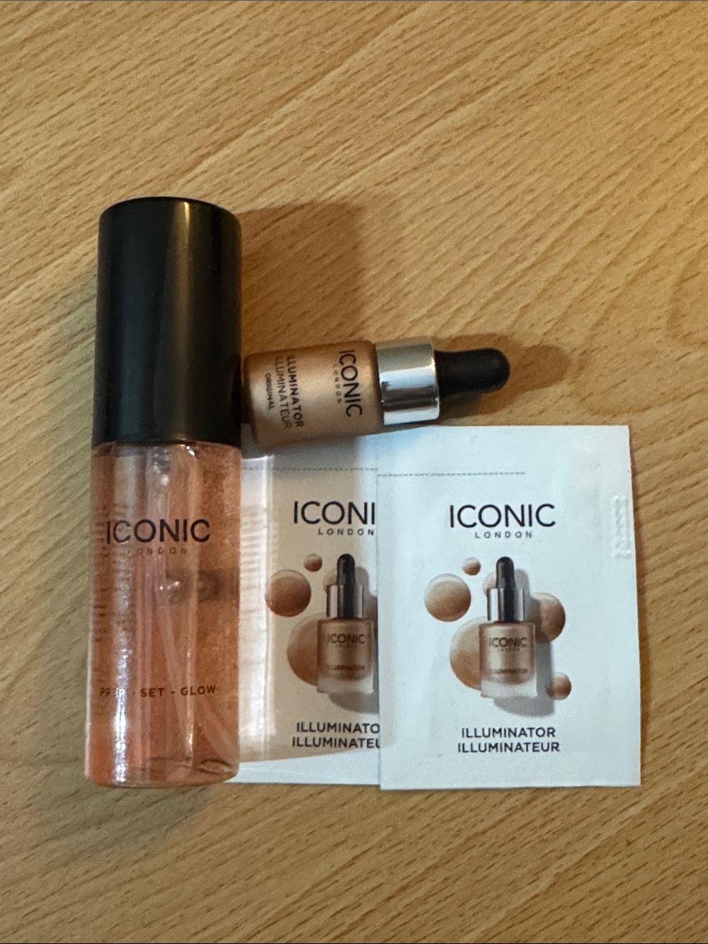 ICONIC London Illuminator & Glow Mist Mini Set